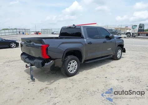 2024 Toyota Tundra Sr5 4Wd z USA, uszkodzony, nr VIN 5TFLA5DB5RX233640
